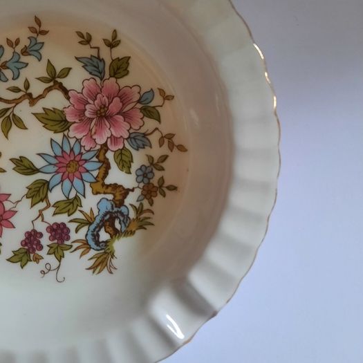 Vintage Paragon Fine Bone China Floral Trinket Dish / Ashtray - Gold Rim