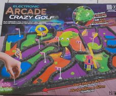 Arcade crazy golf game