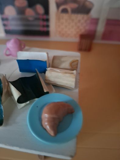 sindy house  horse,doll,car,furniture