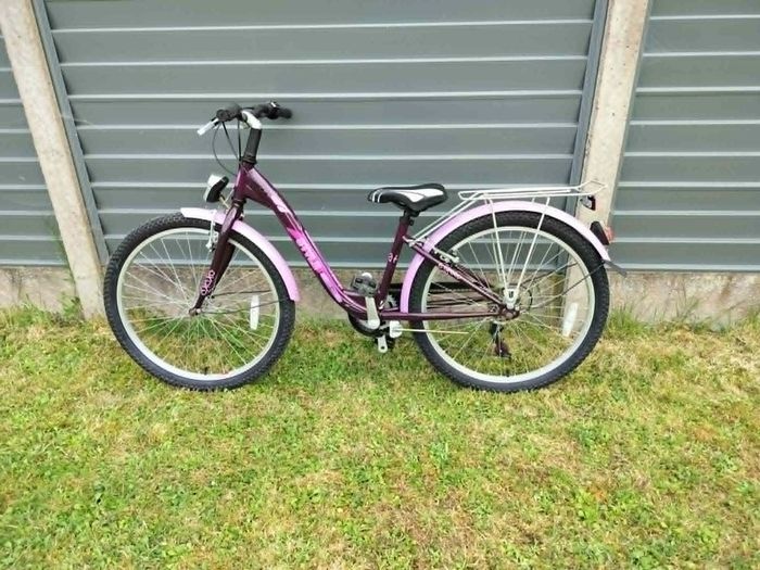 Girls 24 inch City Bike