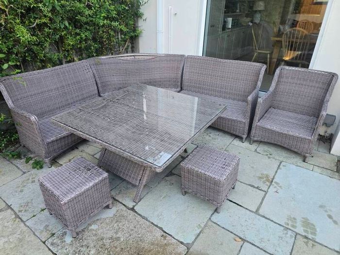 Outdoor Garden Rattan Dining Set & Storage Unit145cm Width 84 Depth 128 Height