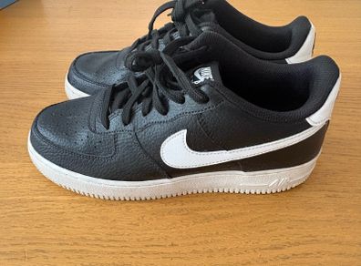Nike Air Force 1 Size 6