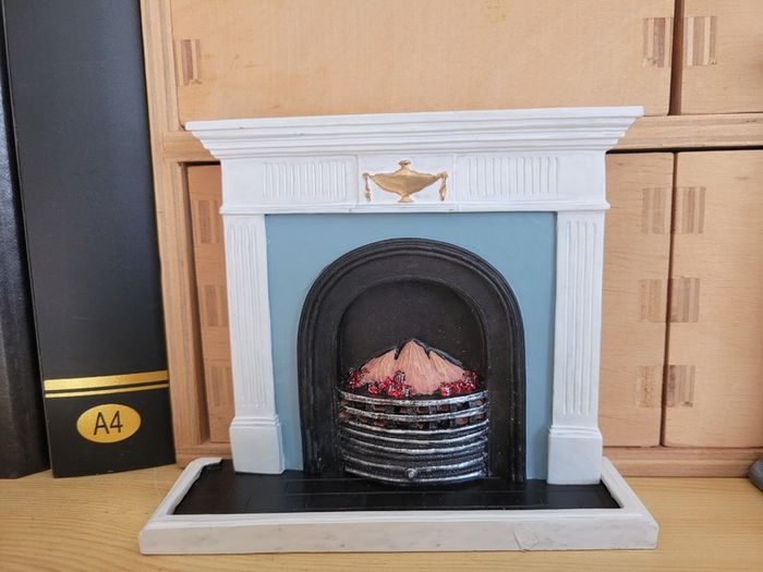 Dolls house furniture - Fireplaces