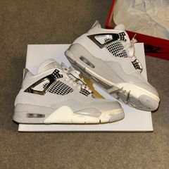 Jordan 4 'frozen moments' uk 3