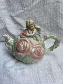 1998 3 D Cherub Angle Avon Cabbage Patch Roses Teapot.