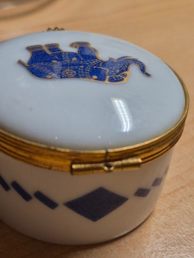 Vintage Limoges Castel Porcelain Pill Box