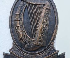 eire harp cast iron sign
