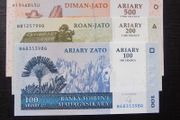 Madagascar 2004.Lot of 3 Uncirculated Banknotes.