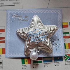 Flower Knows Star with Faux Pearl Hair Clip