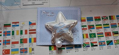 Flower Knows Star with Faux Pearl Hair Clip