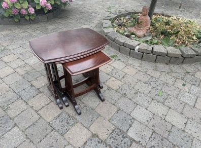 Traditional Nest of 3 Side Tables