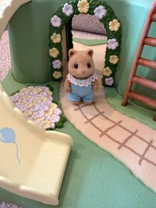 Sylvanian Families - Skitter Slydale Baby Figure