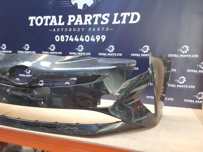 Toyota prius 2016-19 front bumper