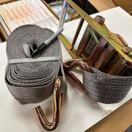 10 ton x 10 metre ratchet strap. 4" wide heavy strap.