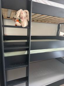 triple bunk