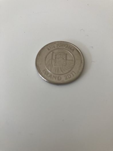 One Icelandic krona 2011