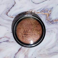 Revolution Vivid Baked Bronzer- Bronzed Fame  - New