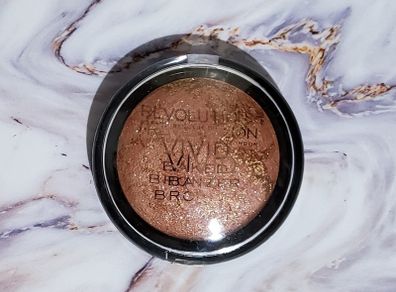 Revolution Vivid Baked Bronzer- Bronzed Fame  - New
