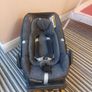 maxi cosi pebble plus and isofix base Image 2