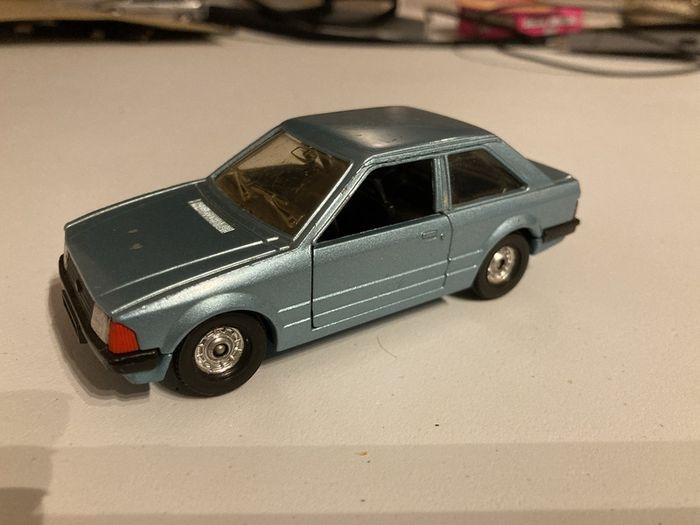 Corgi Ford Escort