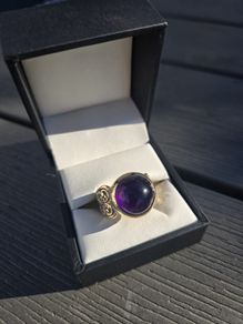 Vintage 9ct Yellow Gold Cabochon Amethyst Solitaire Ring