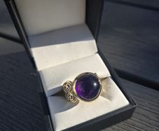Vintage 9ct Yellow Gold Cabochon Amethyst Solitaire Ring