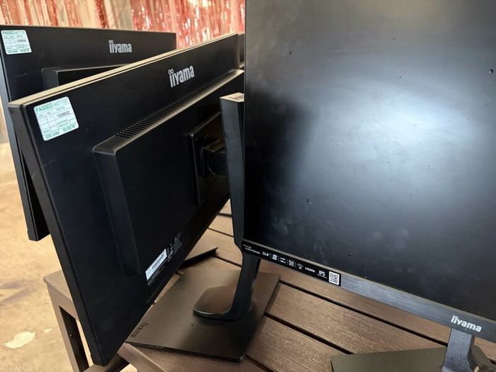 10  iiyama ProLite XUB2492HSN USB-C Monitors