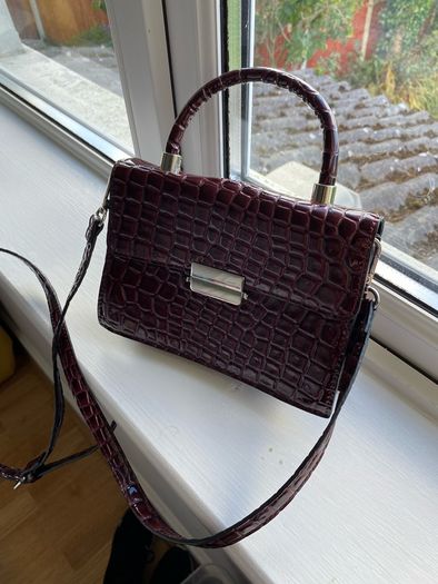 Next ladies burgundy mock crock handbag