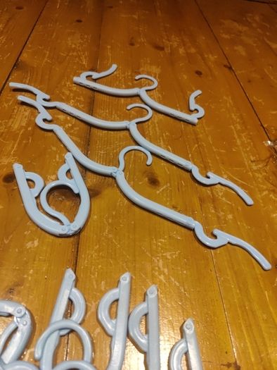 Clothes hanger