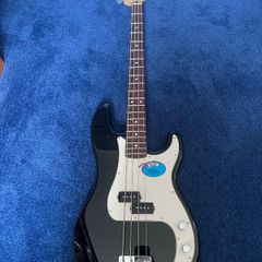 Fender Standard Precision Bass