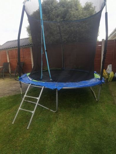 Trampoline