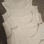 6x boy's vest/ t-shirts. Age 4/6 Image 3