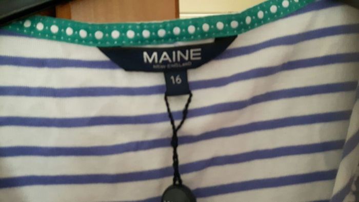 Maine lilac/white top