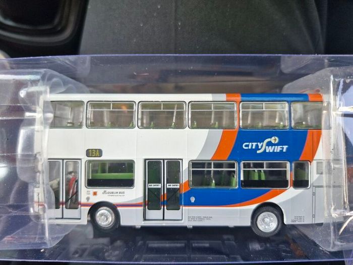 model bus
