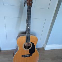 Martin Guitar 00028