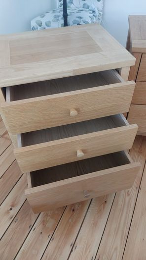 Set of 2 Bedside Lockers Tables