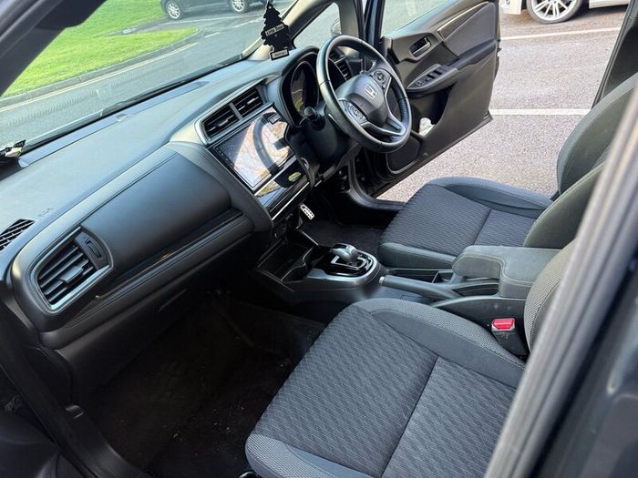 Honda fit 2018 low mileage high spec /Auto/ hybrid