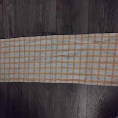 easter table runner like new