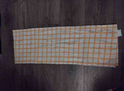 easter table runner like new