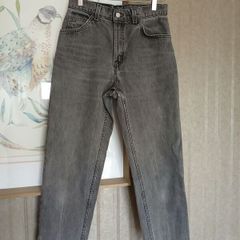 levis relaxed fit tapered leg  Postage included