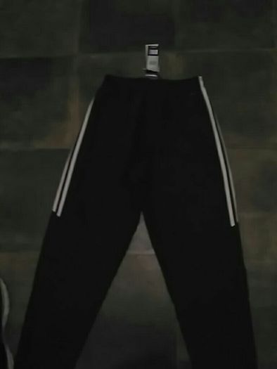 man utd tracksuit bottoms size small
