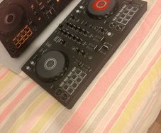 Dj decks