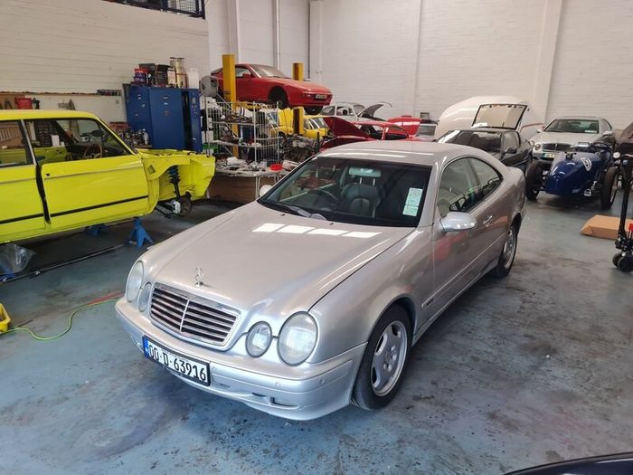Mercedes-Benz CLK 2000