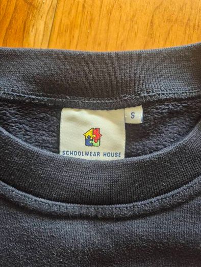 Scoil Aine School tracksuit top