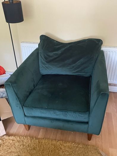 3 seater plus 2 armchairs