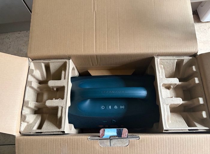 JBL Boombox 4 Blue