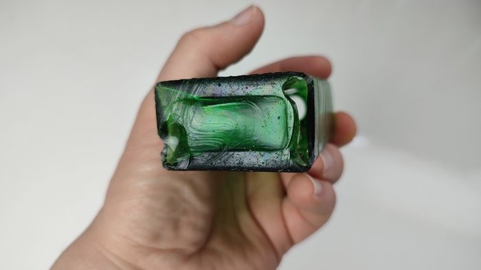 396 - Antique Aceite De Bellotas y Savia De Coco Green Glass Bottle