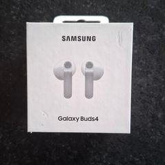 Brand new Samsung galaxy buds 4
