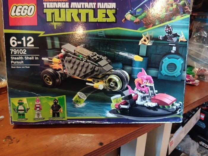 Lego Teenage Mutant Hero Turtles 79102 Stealth Shell in Pursuit