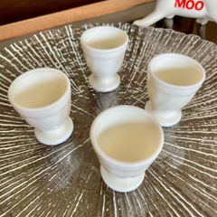 4 x Rare Vintage Arc Arcopal France Iridescent Milk Glass Egg Holder Cup White Art Deco Style Swirl Design